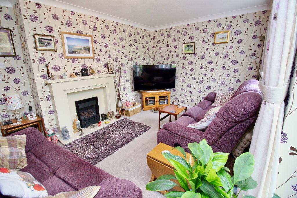 4 Bedroom Detached For Sale in Meadow Way, Stone, Staffordshire, ST15