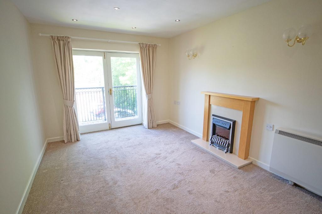 1 Bedroom Flat For Sale in Abbey Street, Stone, ST15 8QZ Austin & Roe