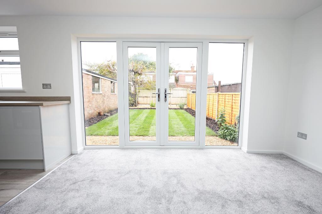 2 Bedroom Detached Bungalow For Sale in Fraser Close, Stone