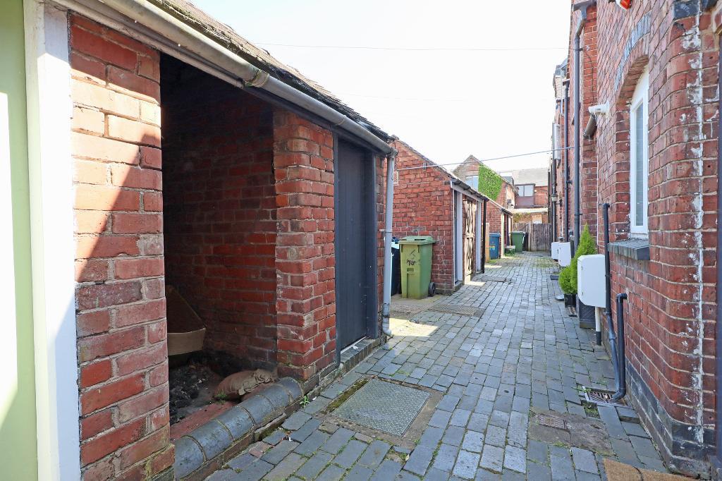 2 Bedroom Terraced For Sale in Stone Road, Eccleshall, Staffordshire