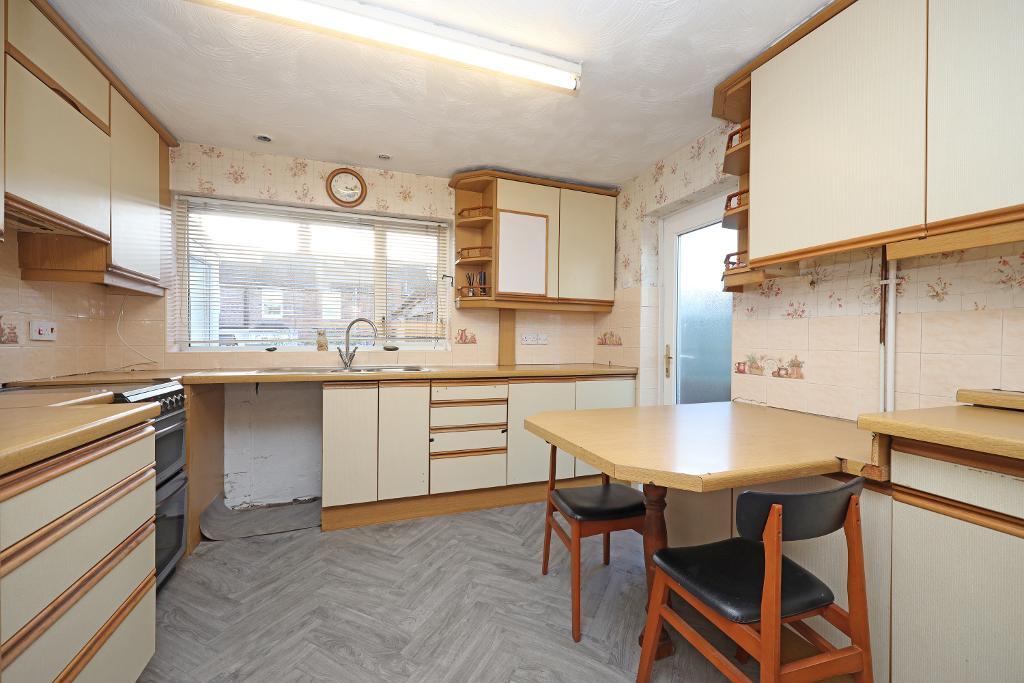 3 Bedroom SemiDetached For Sale in Mount Avenue, Stone, Staffordshire