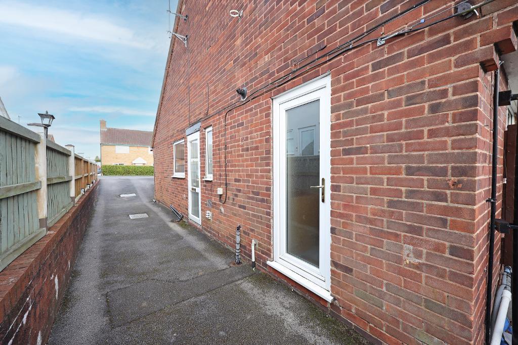 3 Bedroom SemiDetached For Sale in Mount Avenue, Stone, Staffordshire