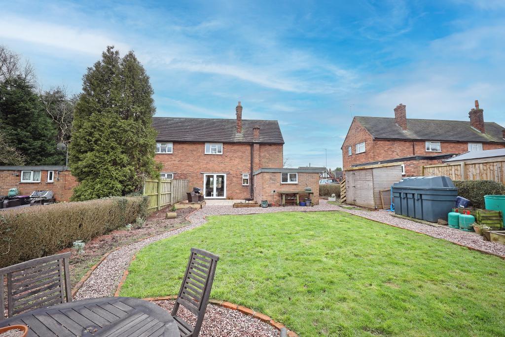 3 Bedroom SemiDetached For Sale in Northlands, Woore, Staffs, CW3 9SH