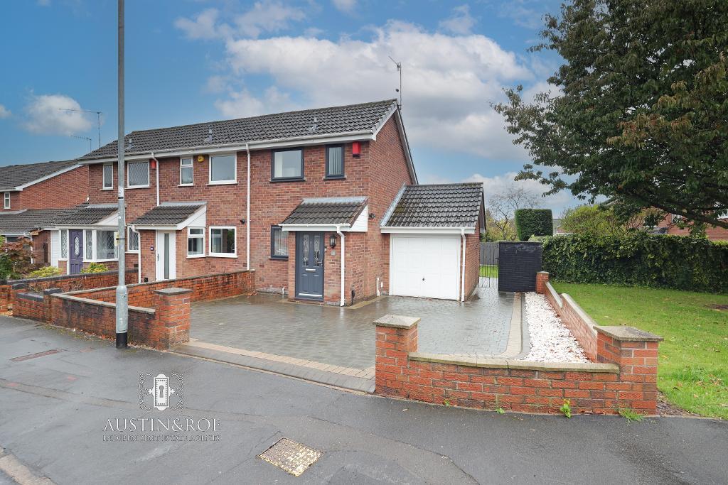 Bevandean Close, Stoke on Trent, Staffordshire, ST4 8US