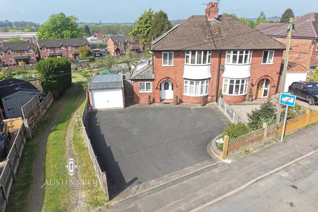 Mount Road, Stone, Staffs, ST15 8LJ